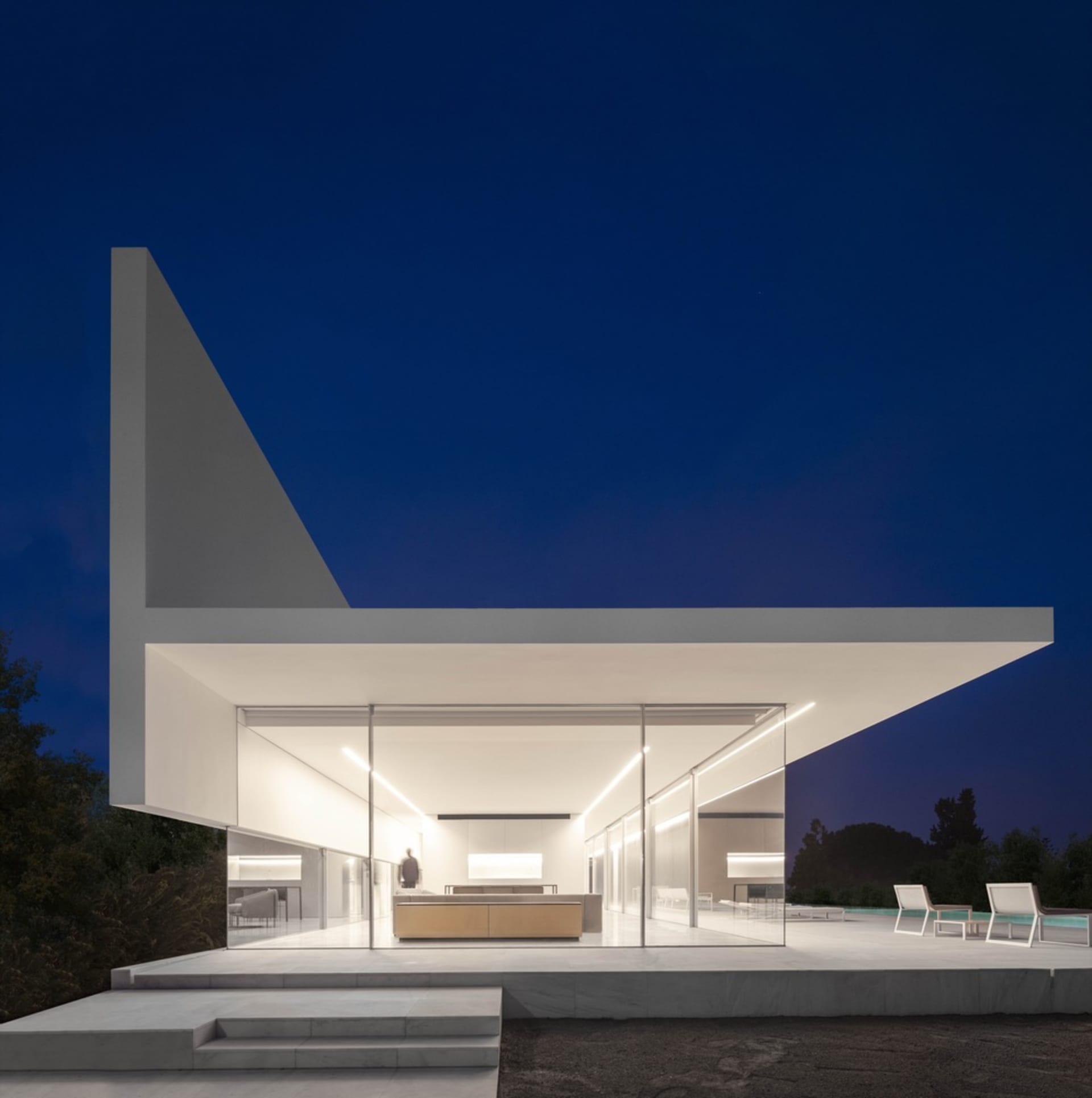 A modern house with a concrete frame structure.
