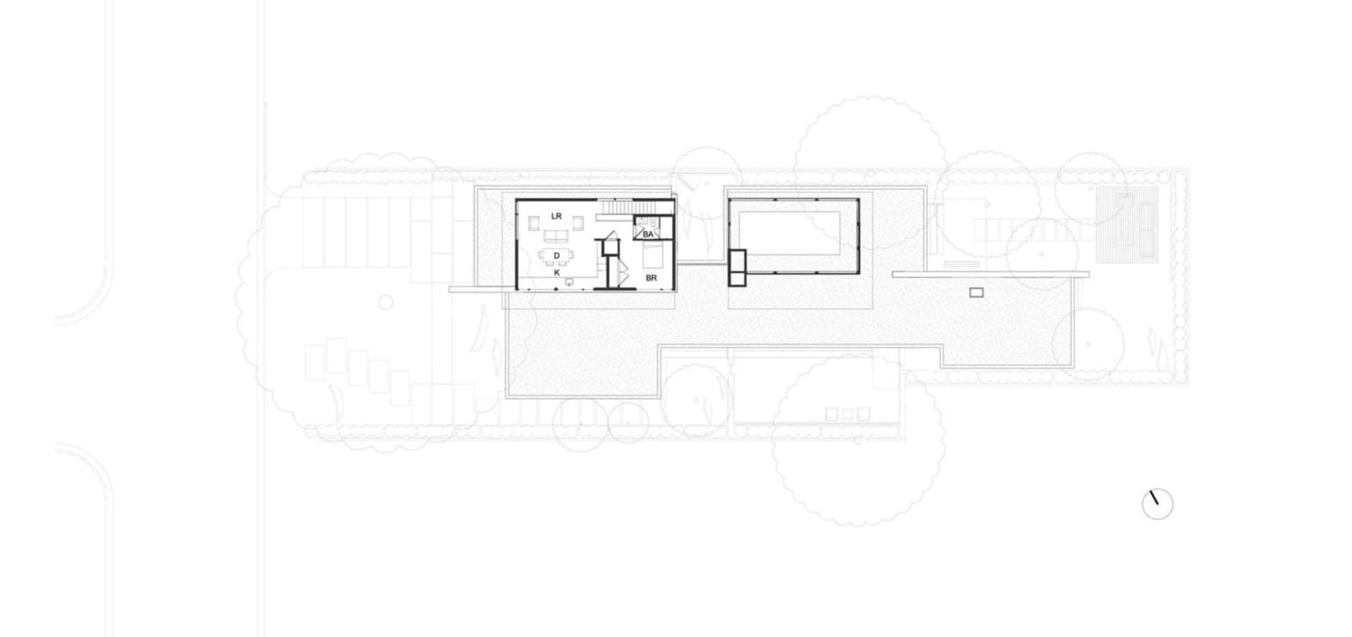 一張現代建築平面圖,展示住宅或商業空間的室內配置。