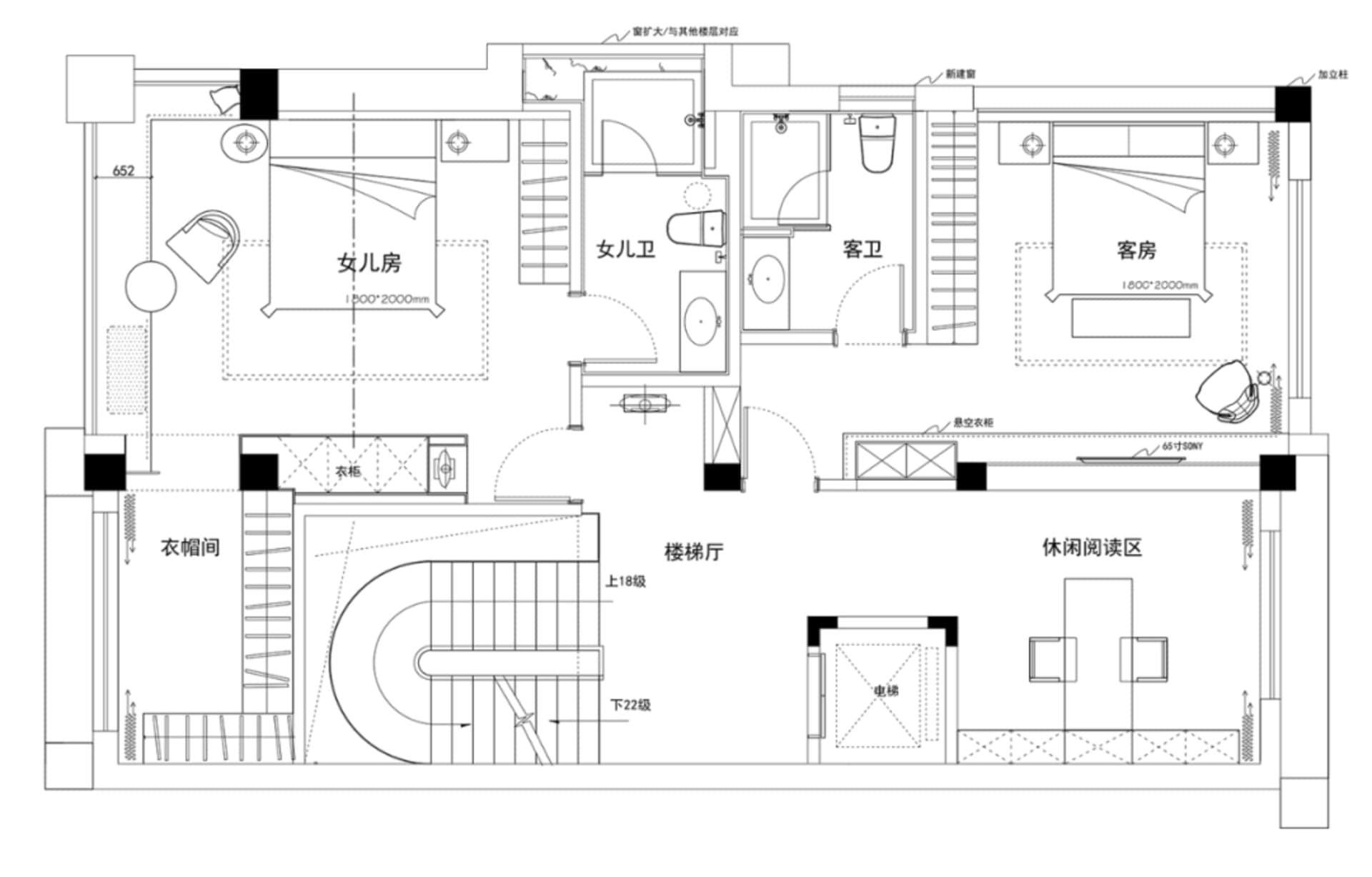 平面圖展示住宅配置,包含樓梯、臥室、客廳及其他空間。