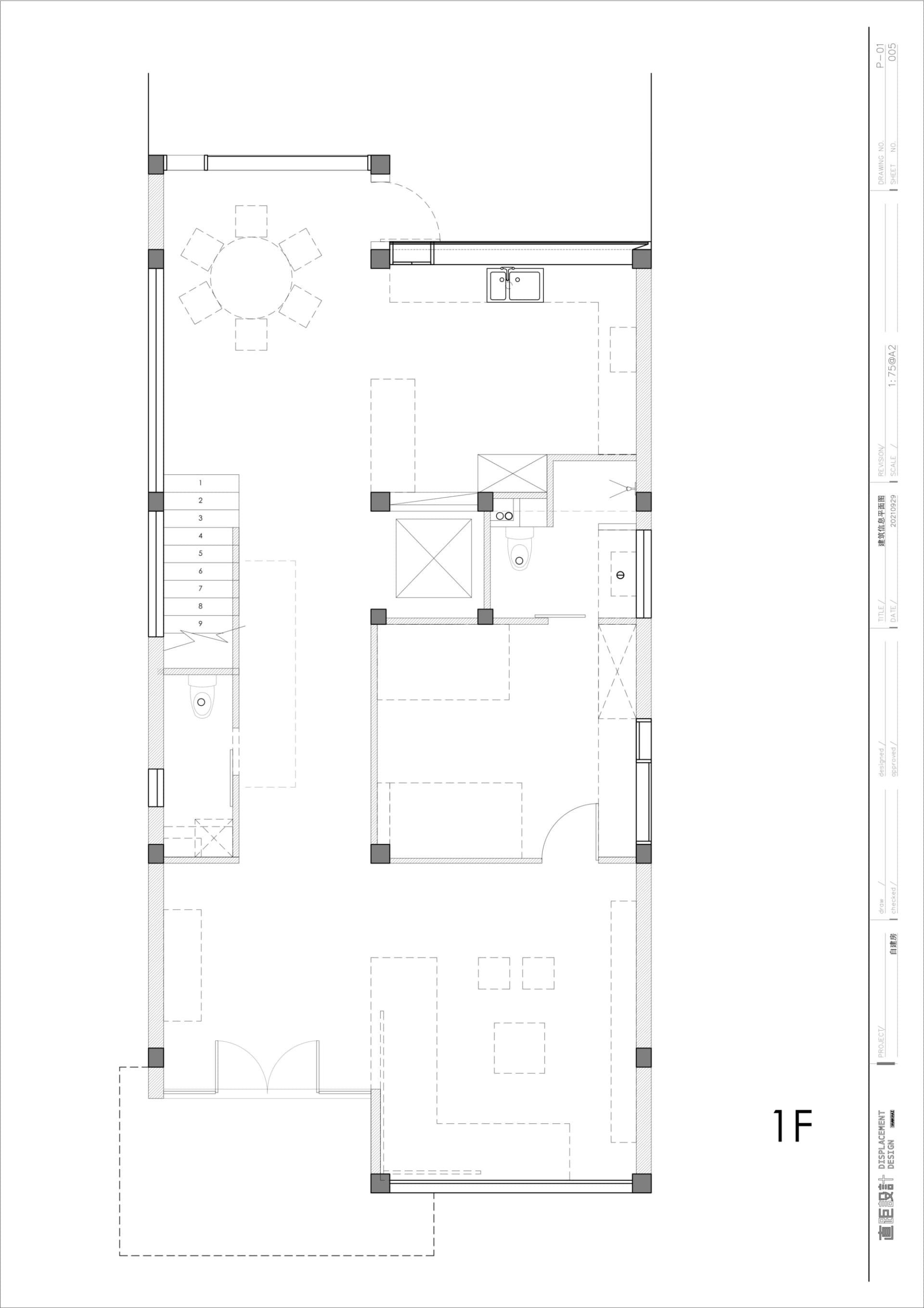 現代住宅平面圖,展示房屋一樓的空間配置,包含客廳、餐廳、廚房與衛浴