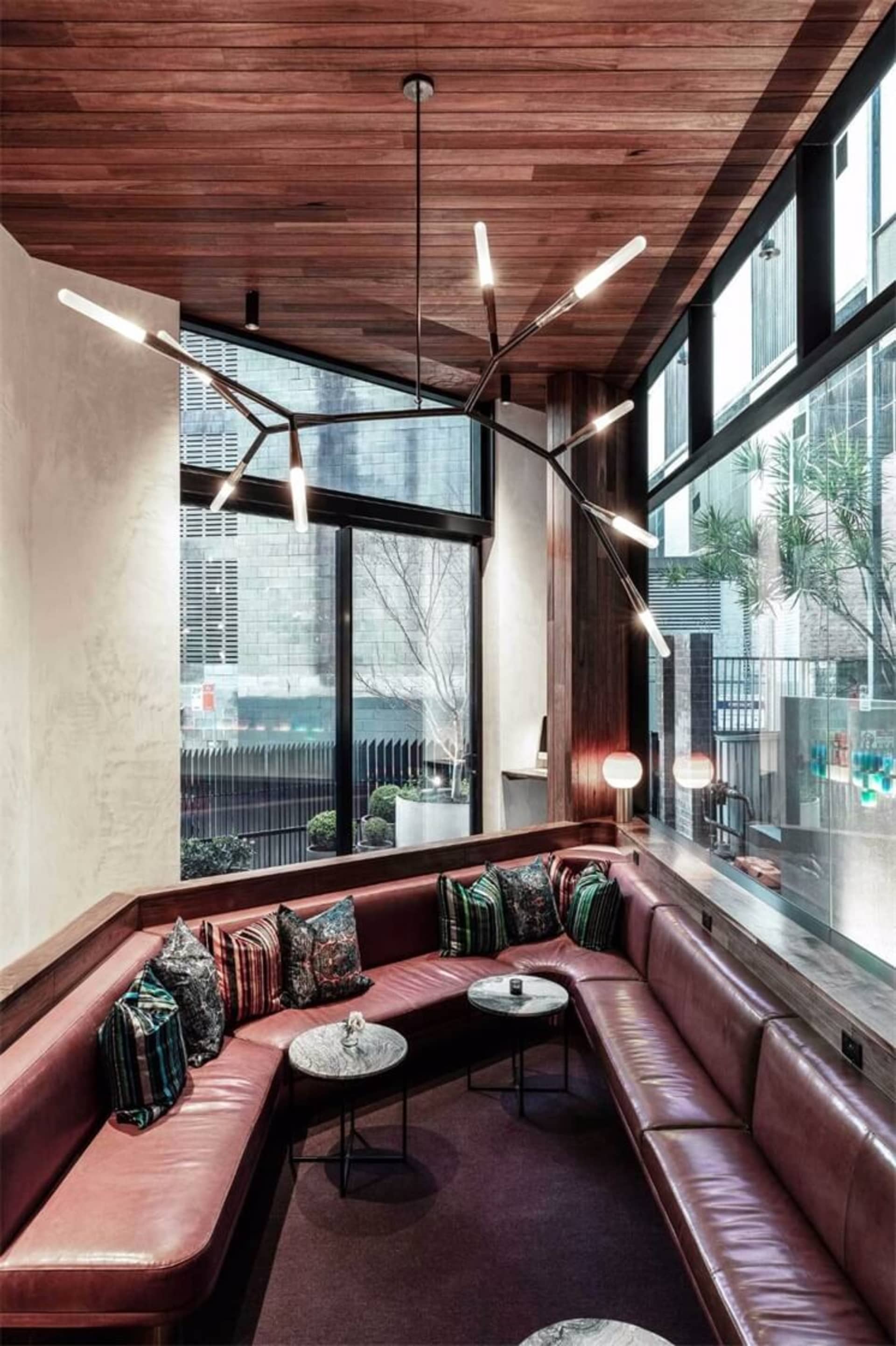Modern interior design featuring leather furniture in a contemporary space.