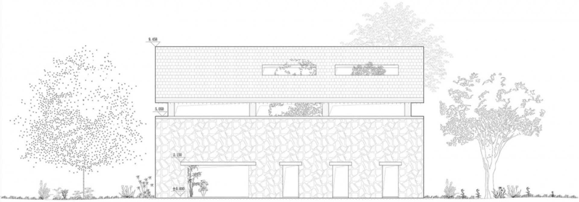 建築圖面呈現牆體與屋頂，顯示設計特徵與尺寸。