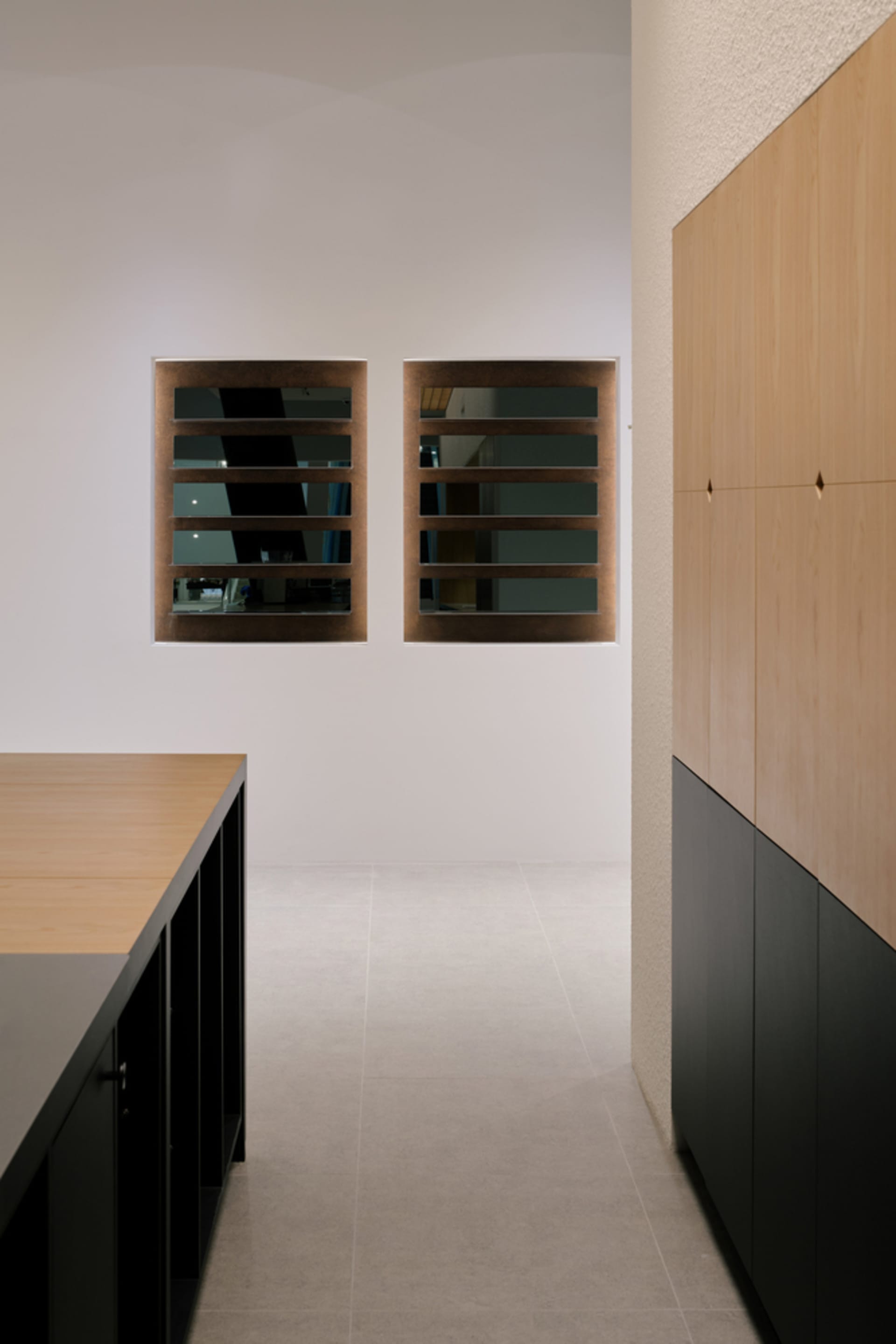 290㎡，韩国首尔Center Coffee极简主义咖啡厅 2