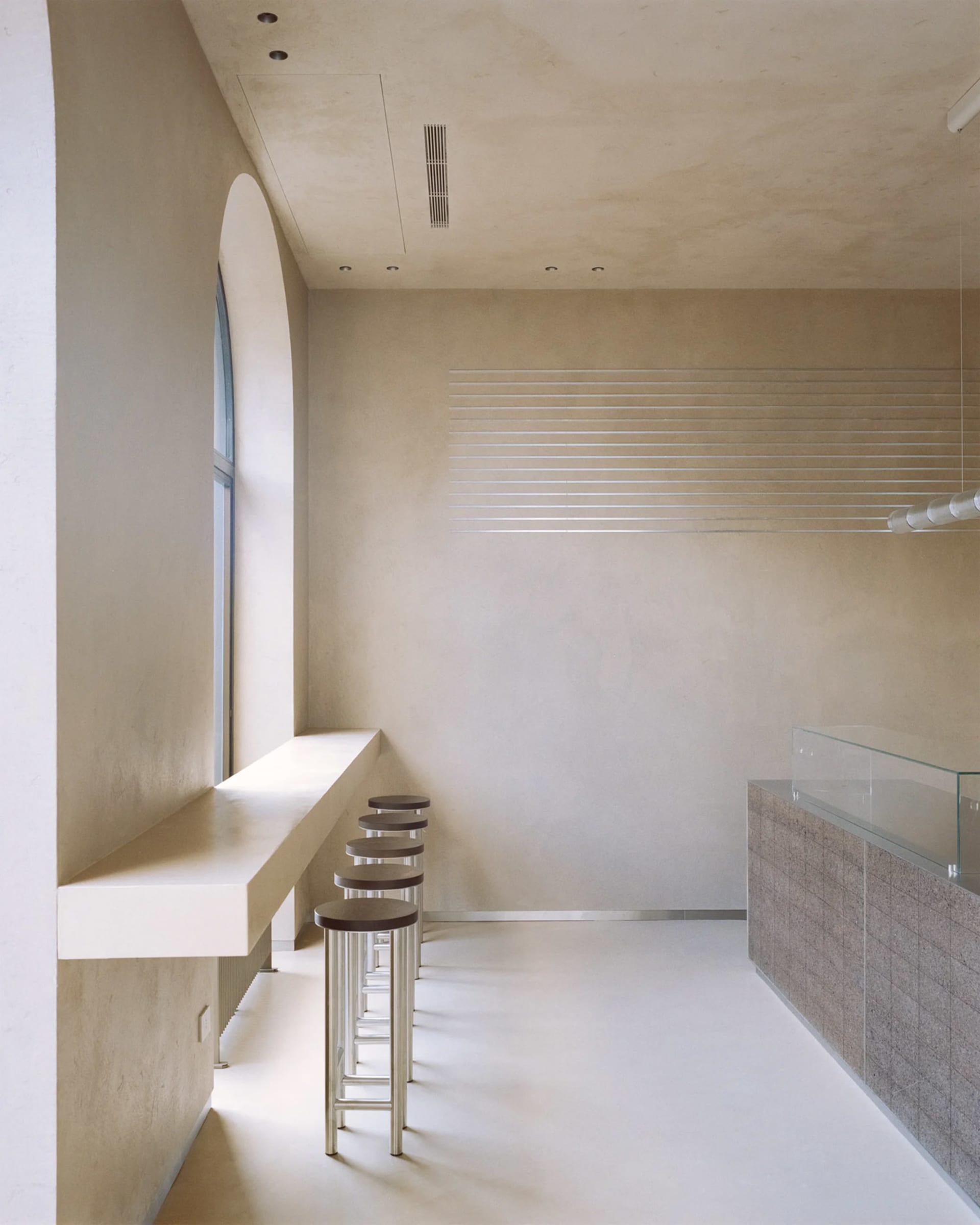 意大利米兰极简主义面包店-Farini Bakery 1