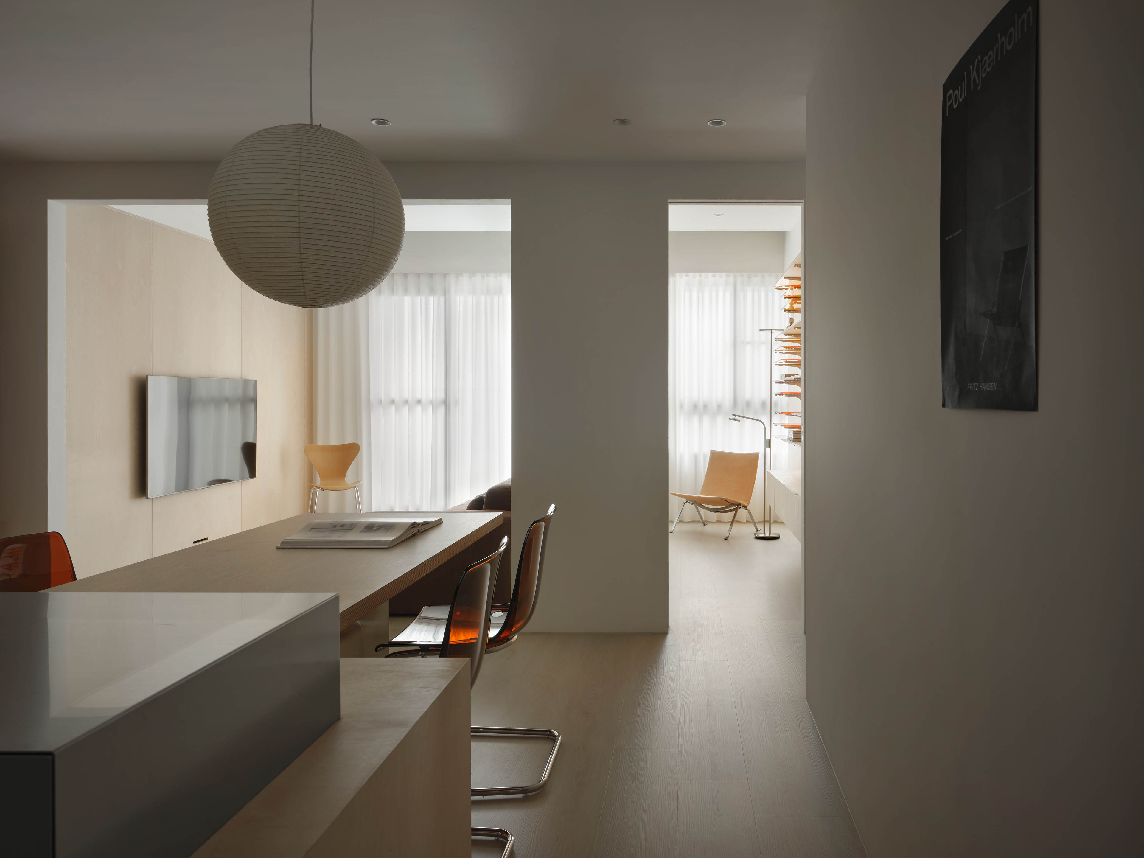 Classic Living Room Design 1