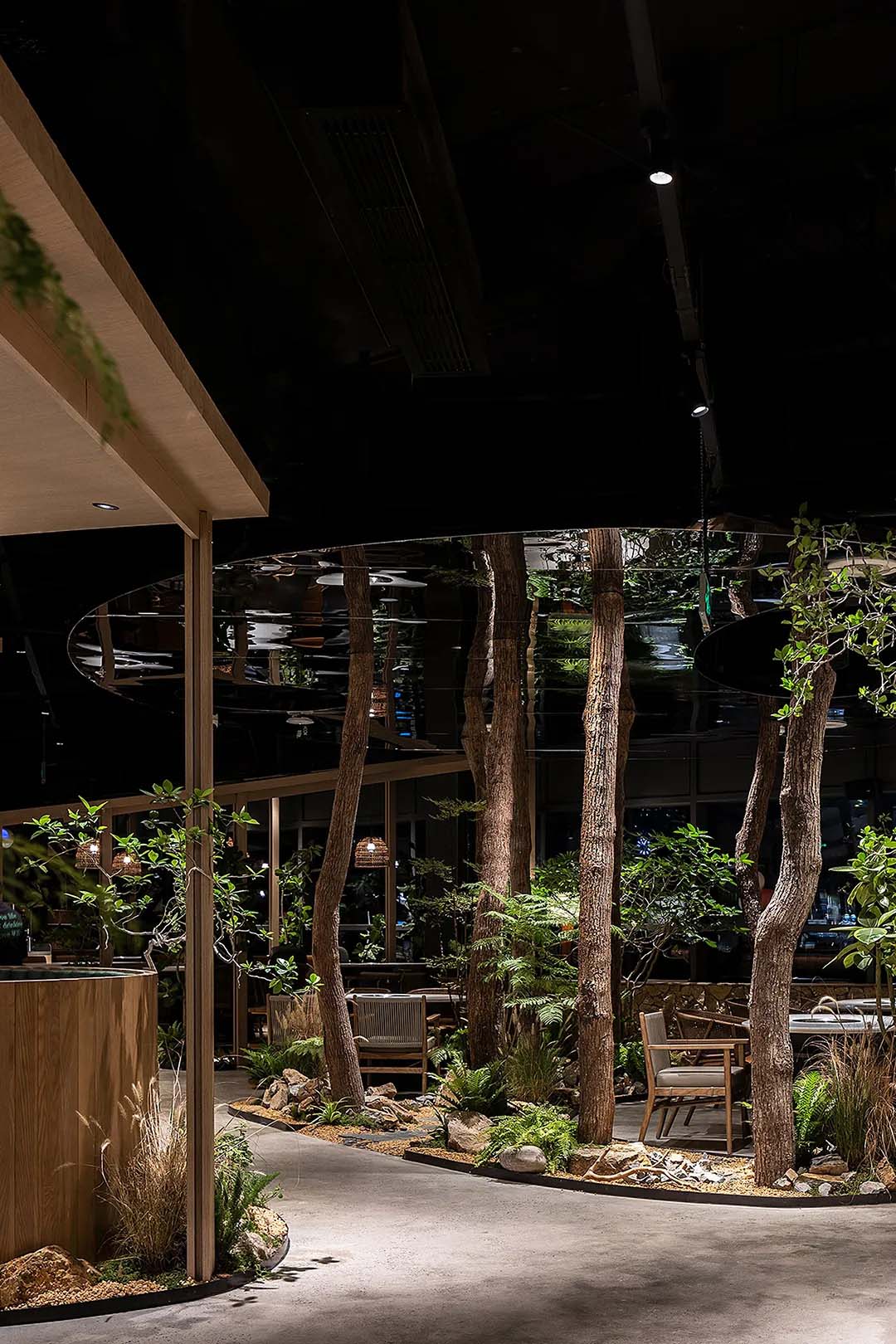 Elegant Dining Concept 4