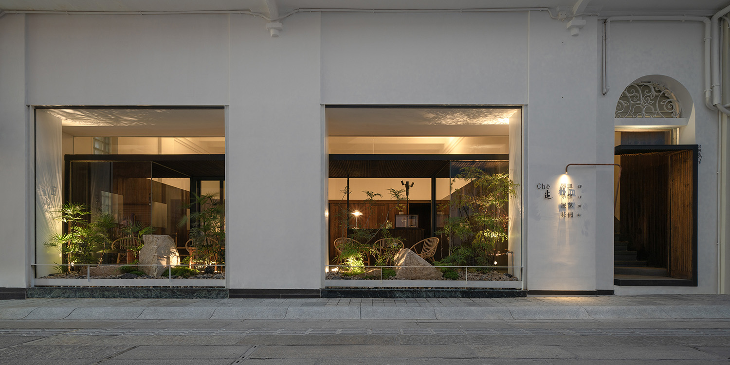 Elegant Cafe Design 1