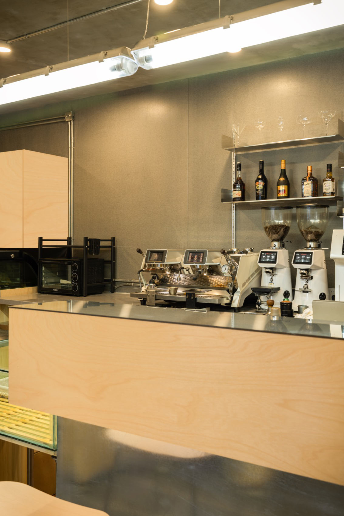 Industrial Cafe Project 4