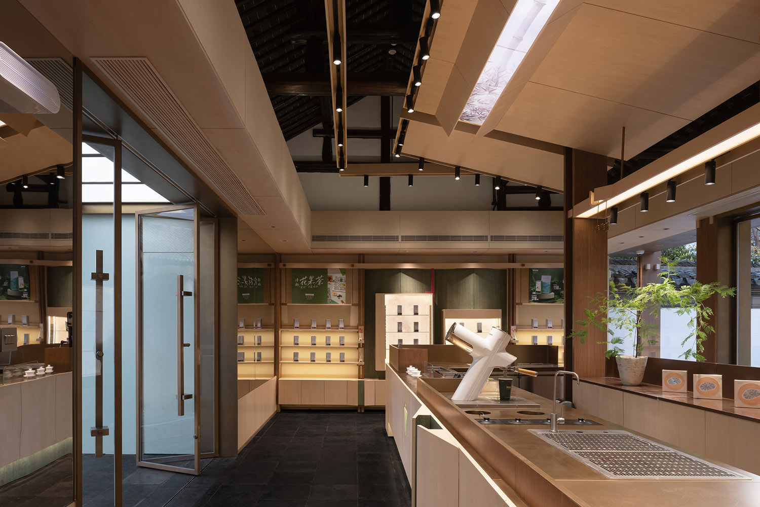 Stunning Retail Interior 3