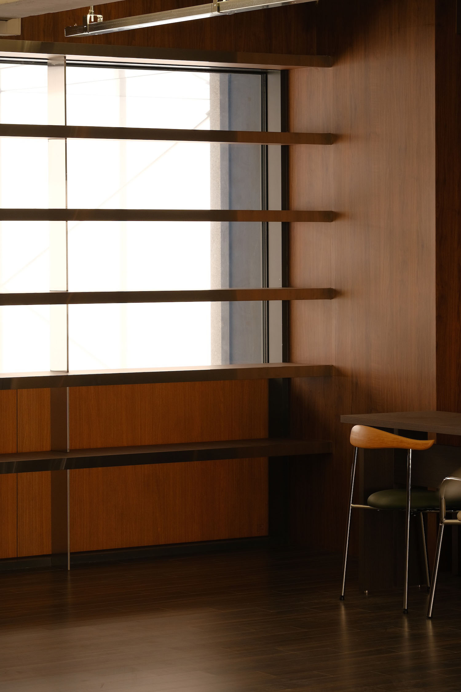 Contemporary Office Space 4