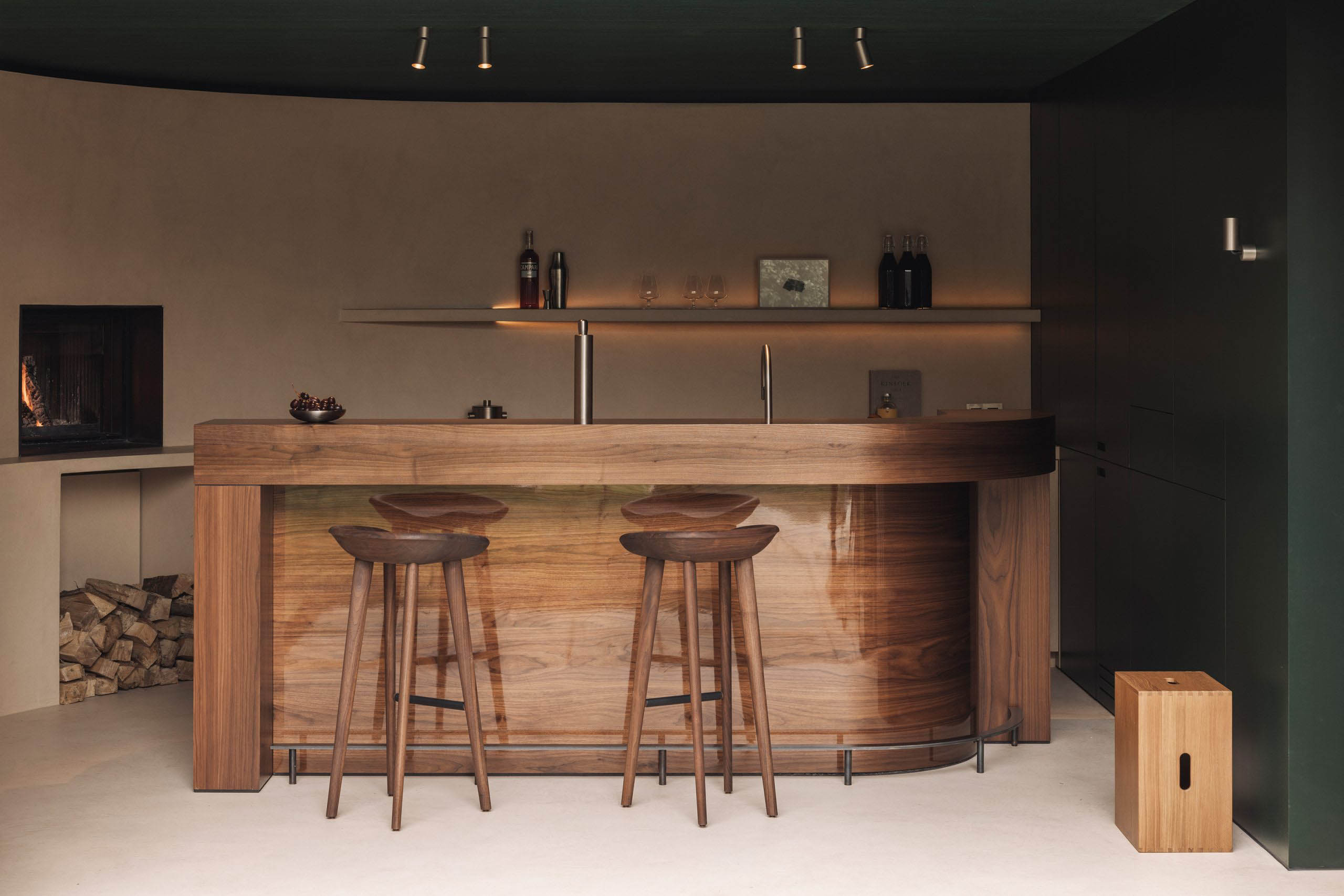 Stunning Bar Concept 1