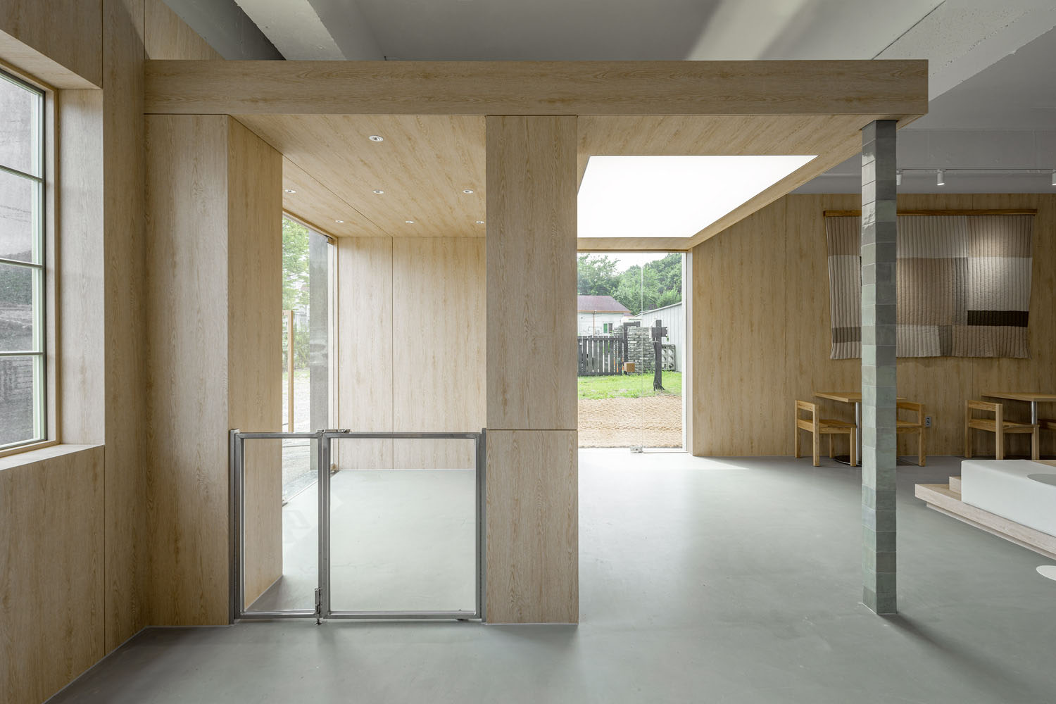 Chic Dining Concept 1