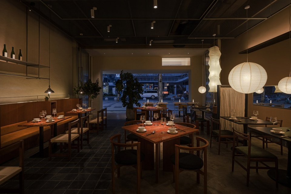 Chic Dining Project 4