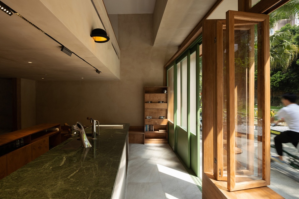 Classic Retail Interior 4