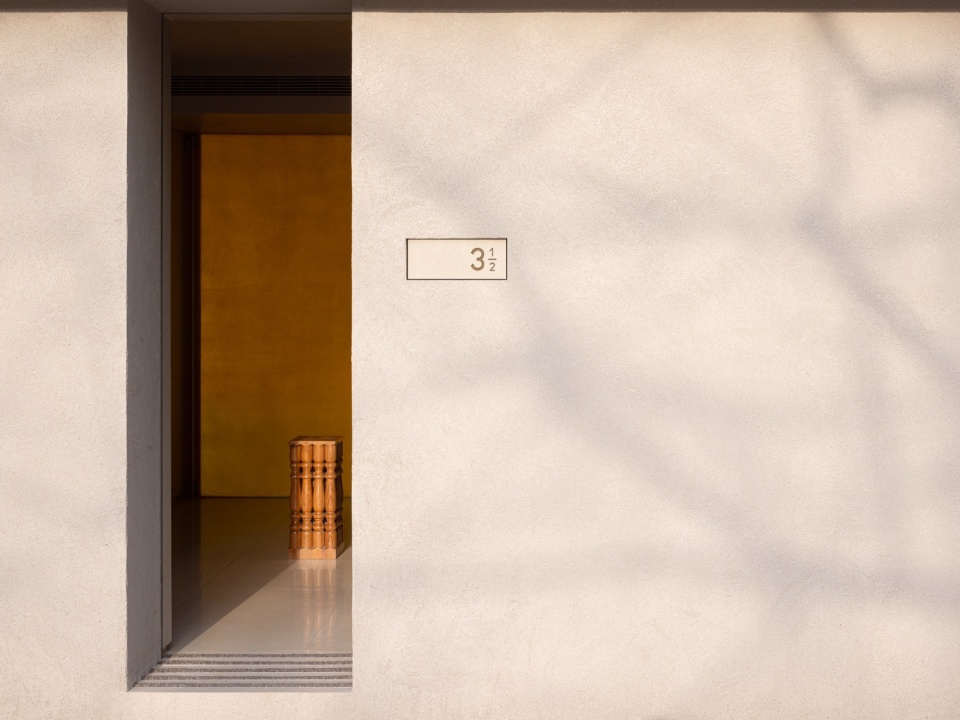 Modern Retail Concept 4