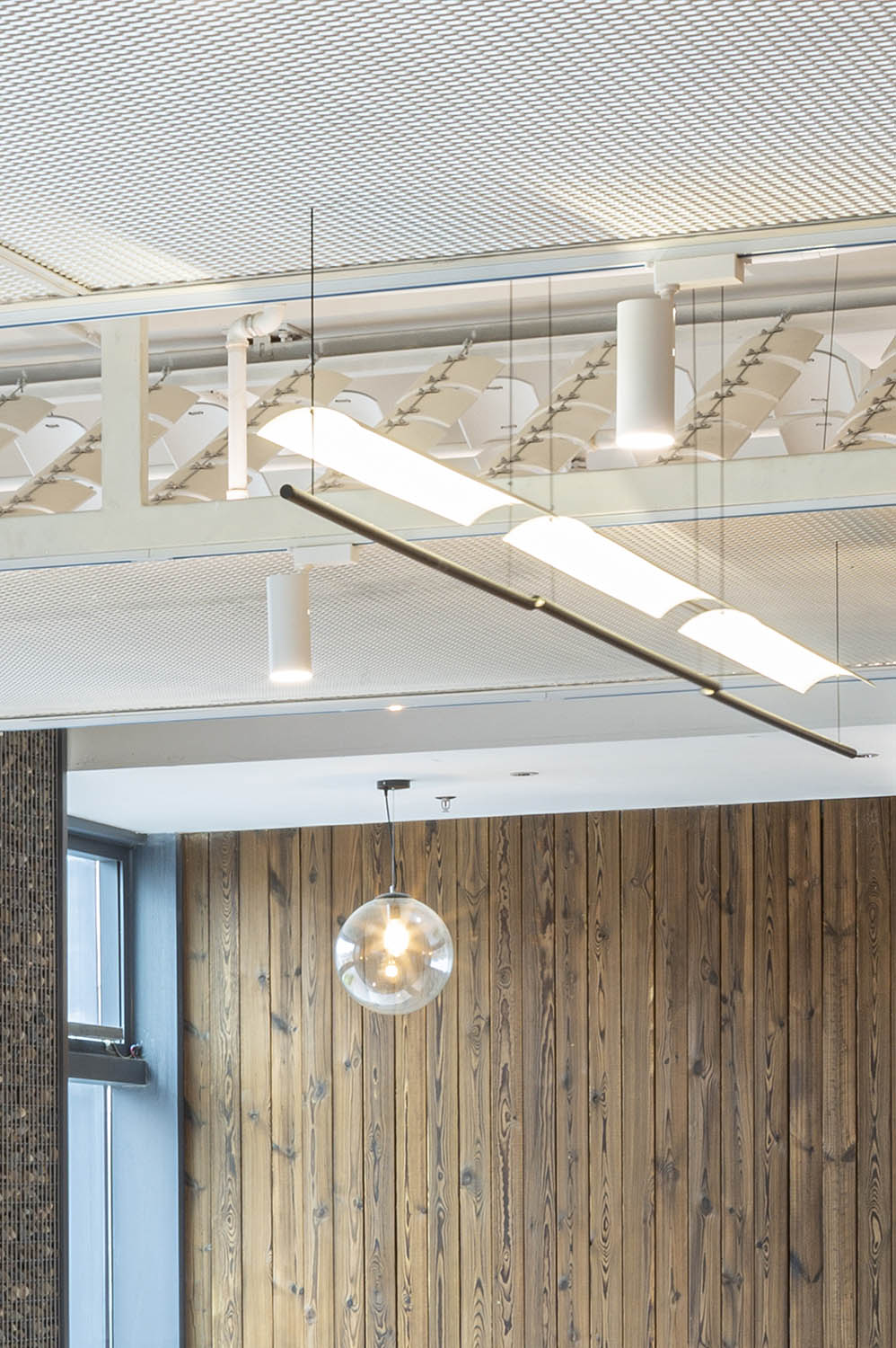 Sophisticated Dining Concept 4