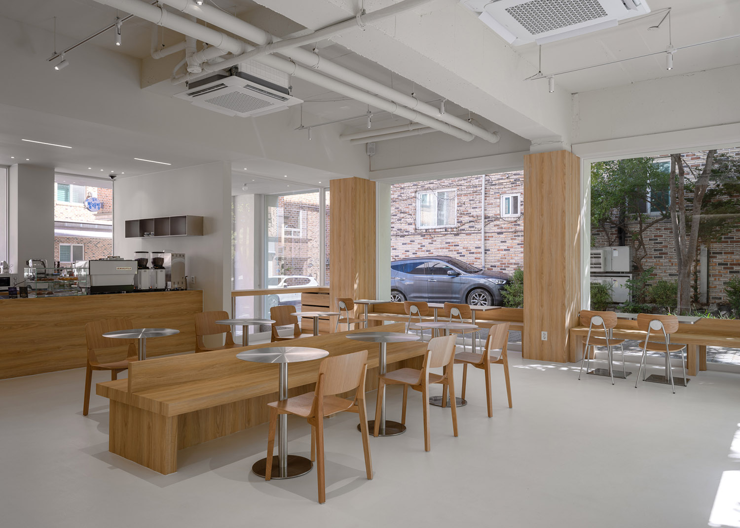 Classic Retail Concept 4