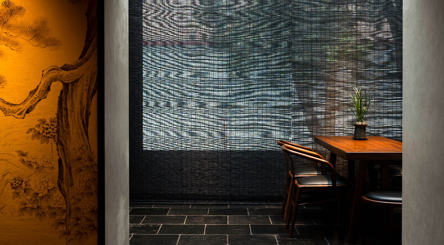 Chic Dining Interior 1