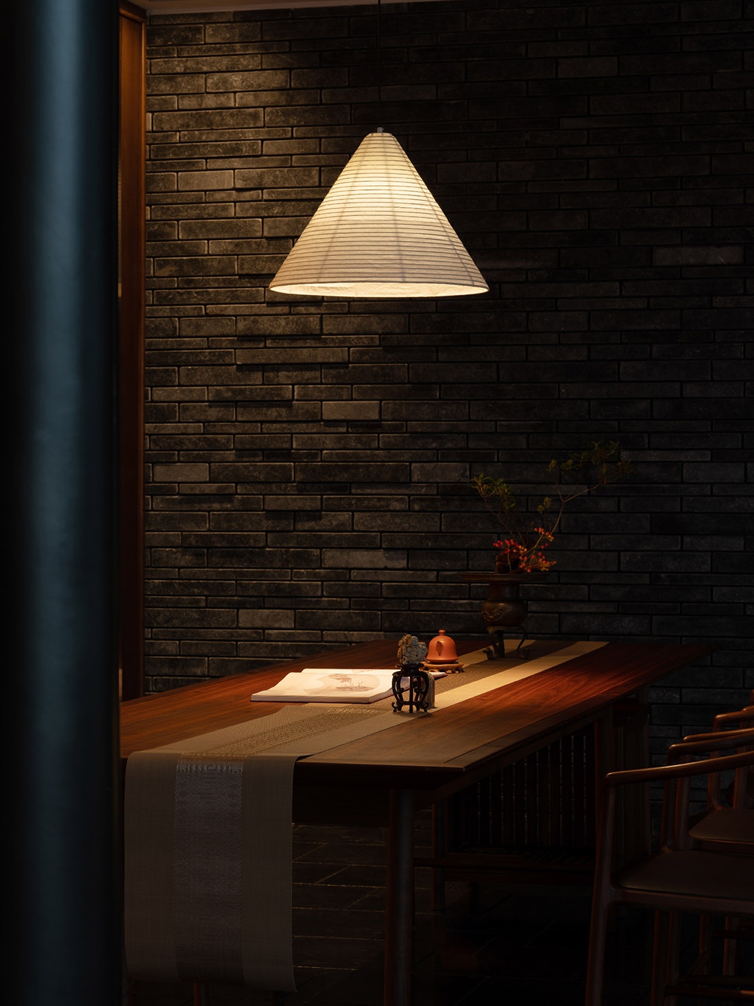 Chic Dining Interior 2