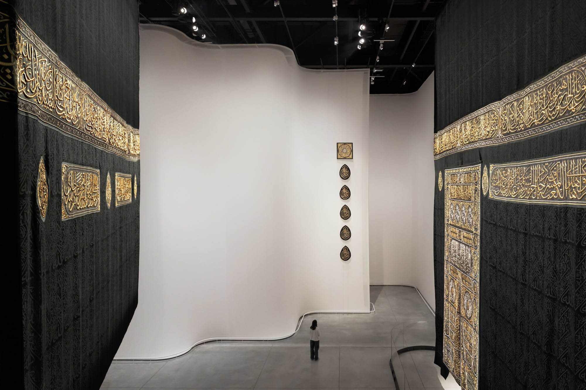 Contemporary Floor Plan Design 4