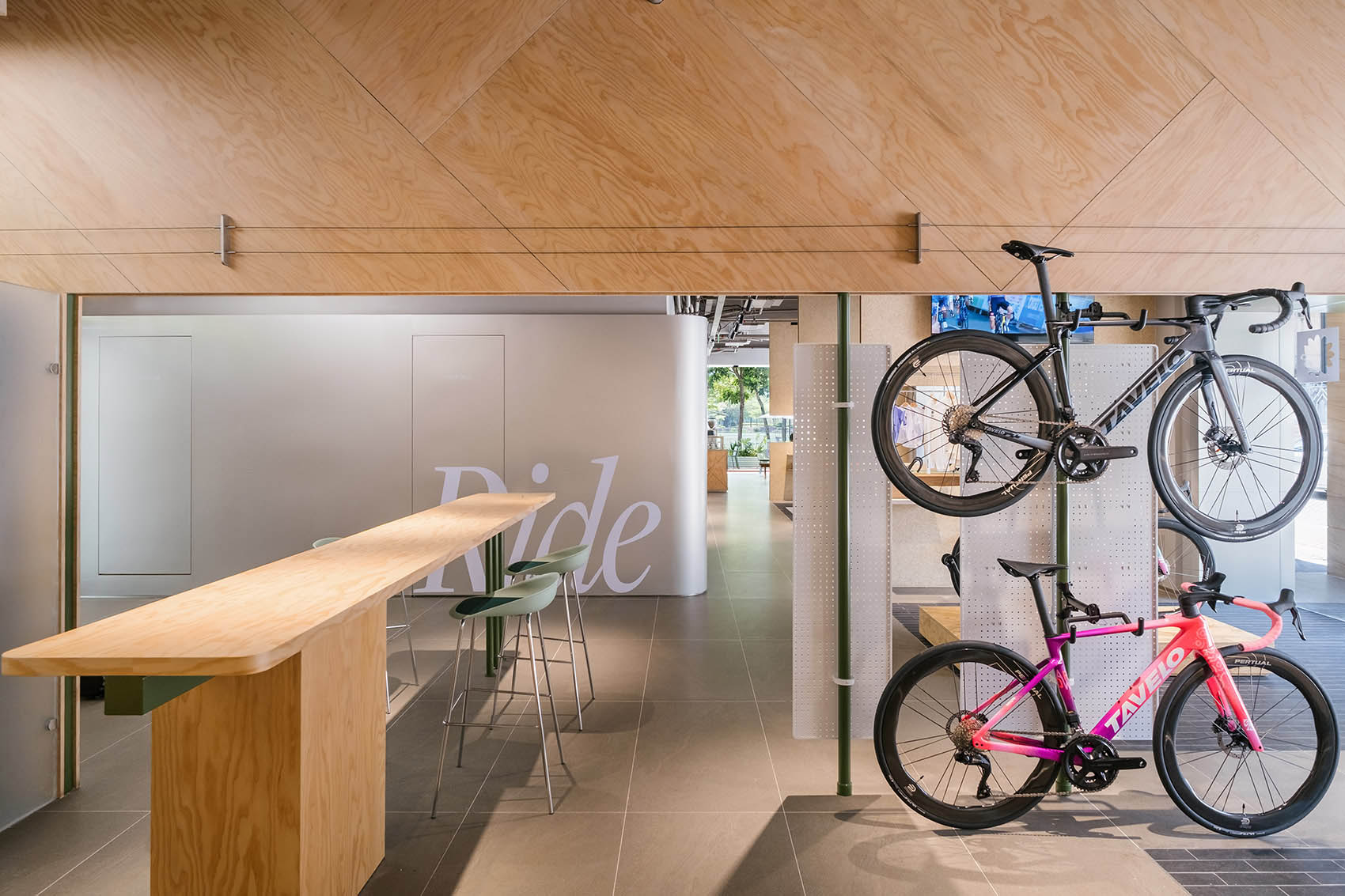 Industrial Retail Design 3