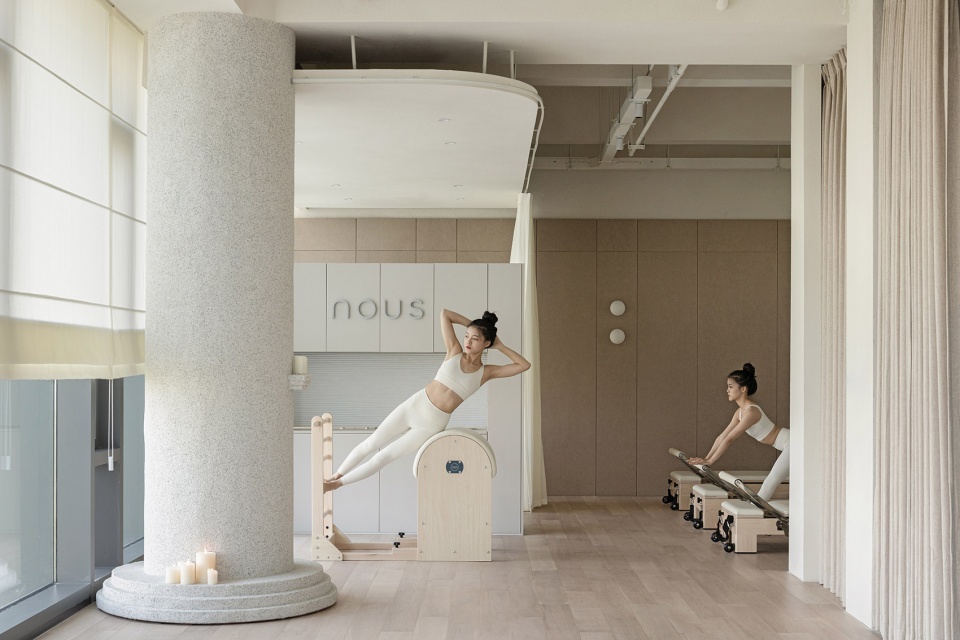 Elegant Bedroom Collection 3