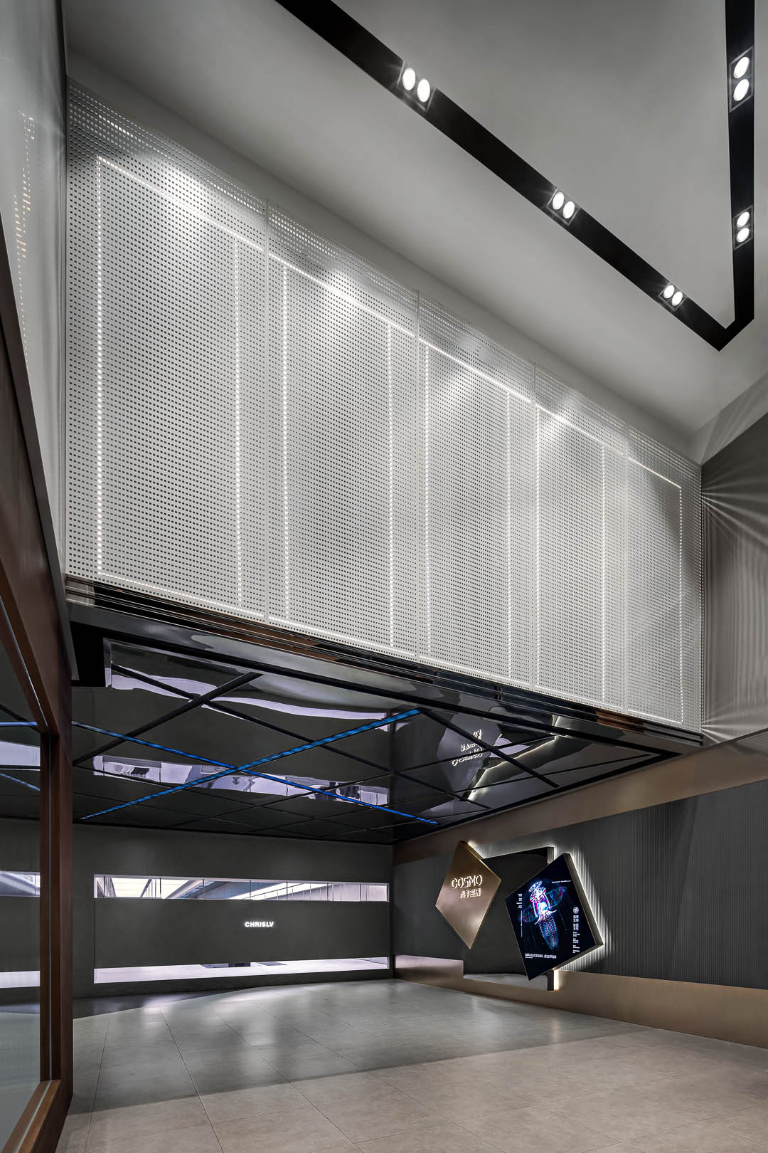 Minimalist Retail Concept 4