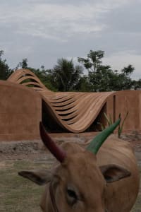 Stone waves architectural design