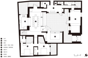 Floor plan of a house showing various rooms and spaces including a living room, kitchen, bedrooms, and bathrooms.