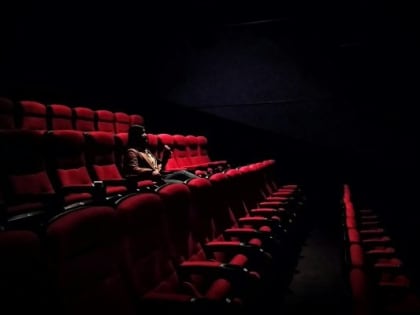 В Ижевске пока не отменили кинопоказ шоу Александра Гудкова