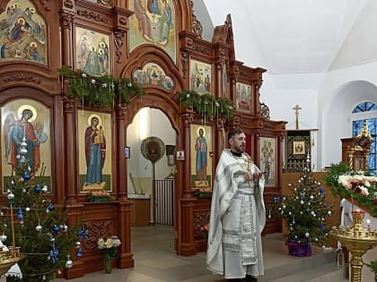 6 января, в Рождественский сочельник, в храме Святой Троицы с. Юкаменское настоятелем иереем Сергием Журавлёвым была отслужена Божественная литургия.