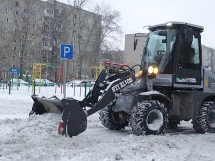 «Наледь и колея»: 297 нарушений уборки снега выявили во дворах МКД в Ижевске