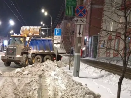 В Ижевске будут вывозить снег с трех улиц в Октябрьском и Ленинском районах