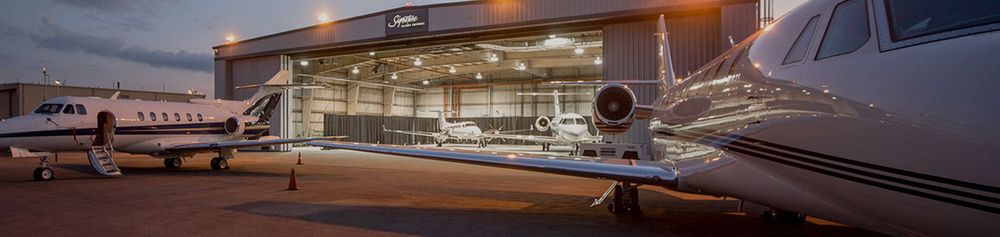 Signature FBO at Chicago Midway Int'l Airport external