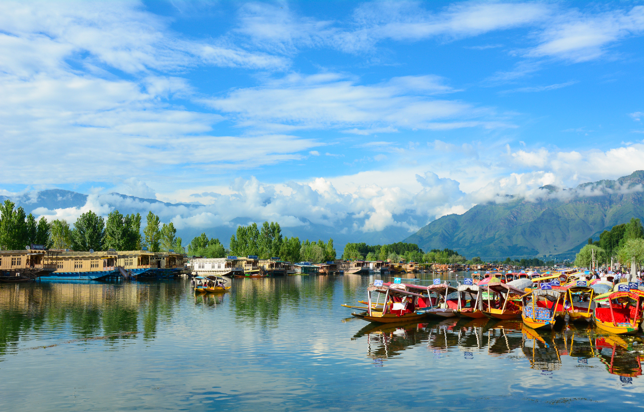 Dal Lake with houseboats 1