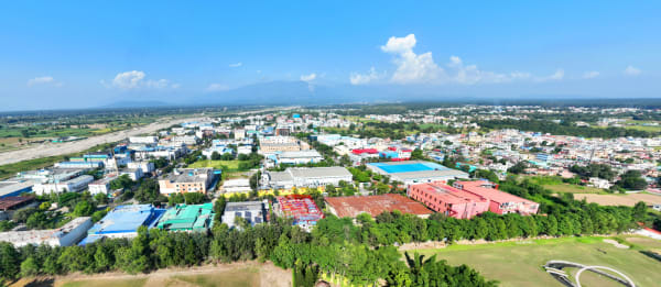 Selaqui International School