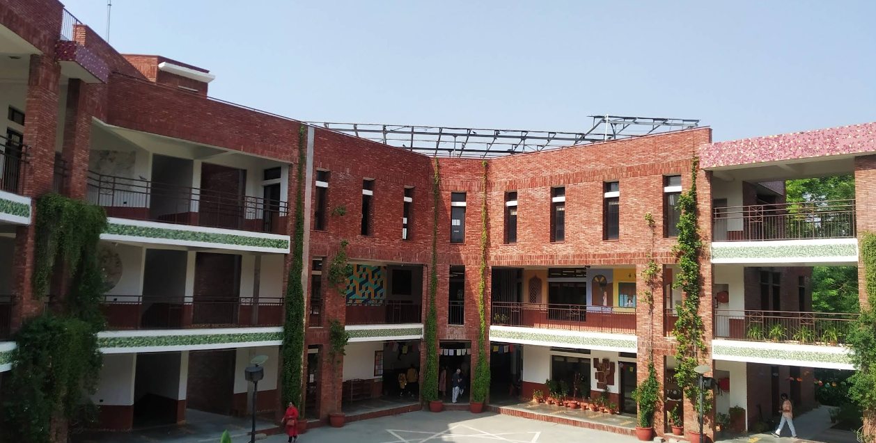 Shikshantar School