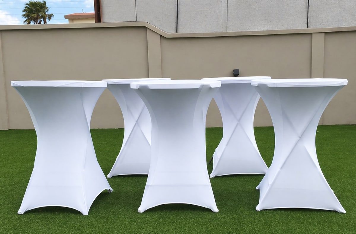 Cocktail Stand, Shape: Circle. Example photo from Boblys Rentals.