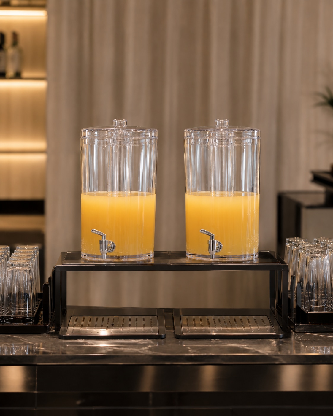 Juice Dispenser, Juice Dispenser. Example photo from Boblys Rentals.