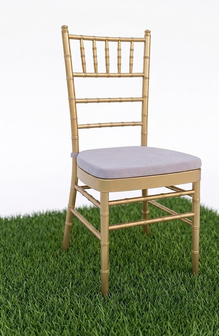 Chiavari in the Boblys Rentals catalogue. Photo 1 of 1.