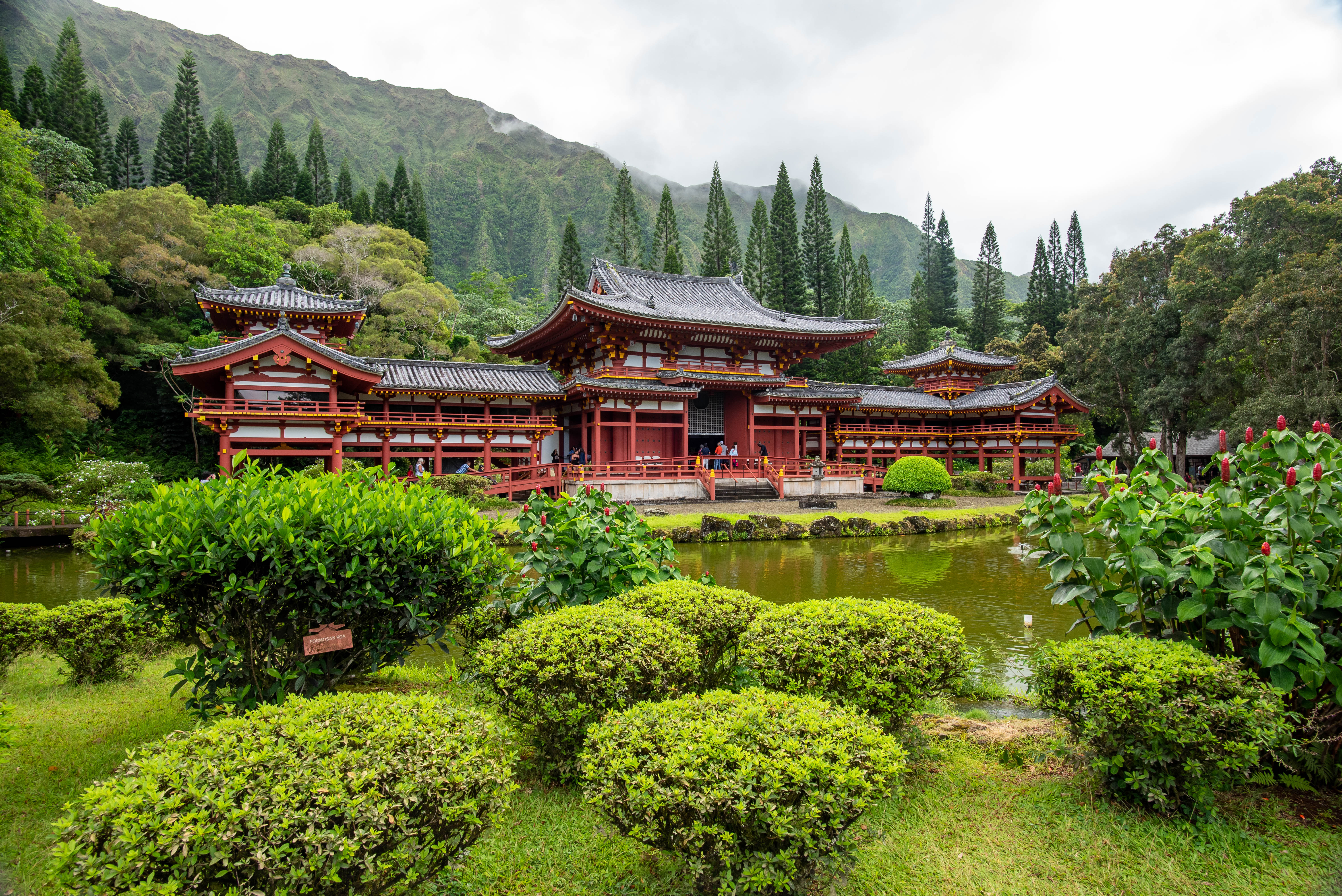USA - Hawaii - Oahu Valley of Temples