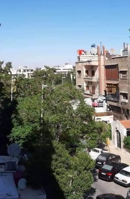 شقة سكنية للـبيع في أبو رمانة