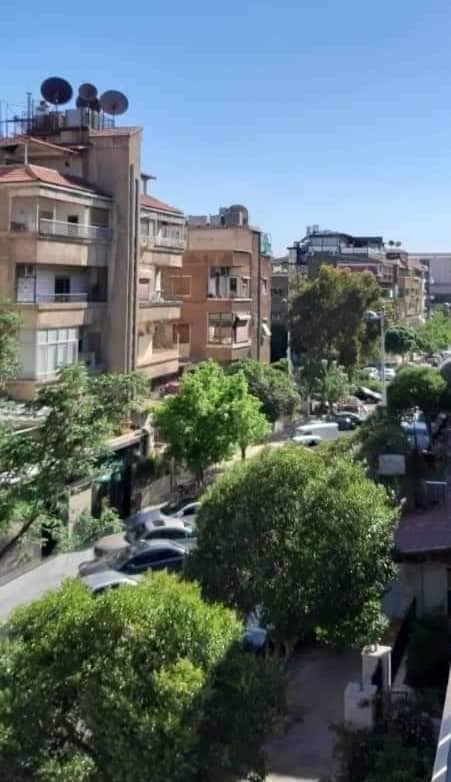 شقة سكنية للـبيع في أبو رمانة
