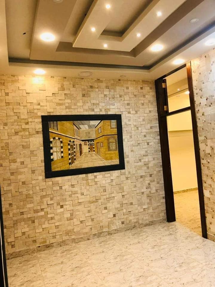 شقة سكنية للـبيع في برزة
