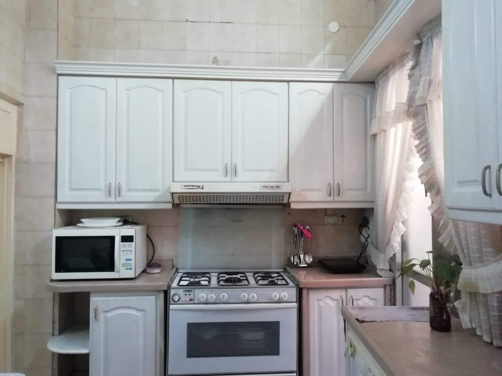 شقة سكنية للـبيع في الجسر الأبيض
