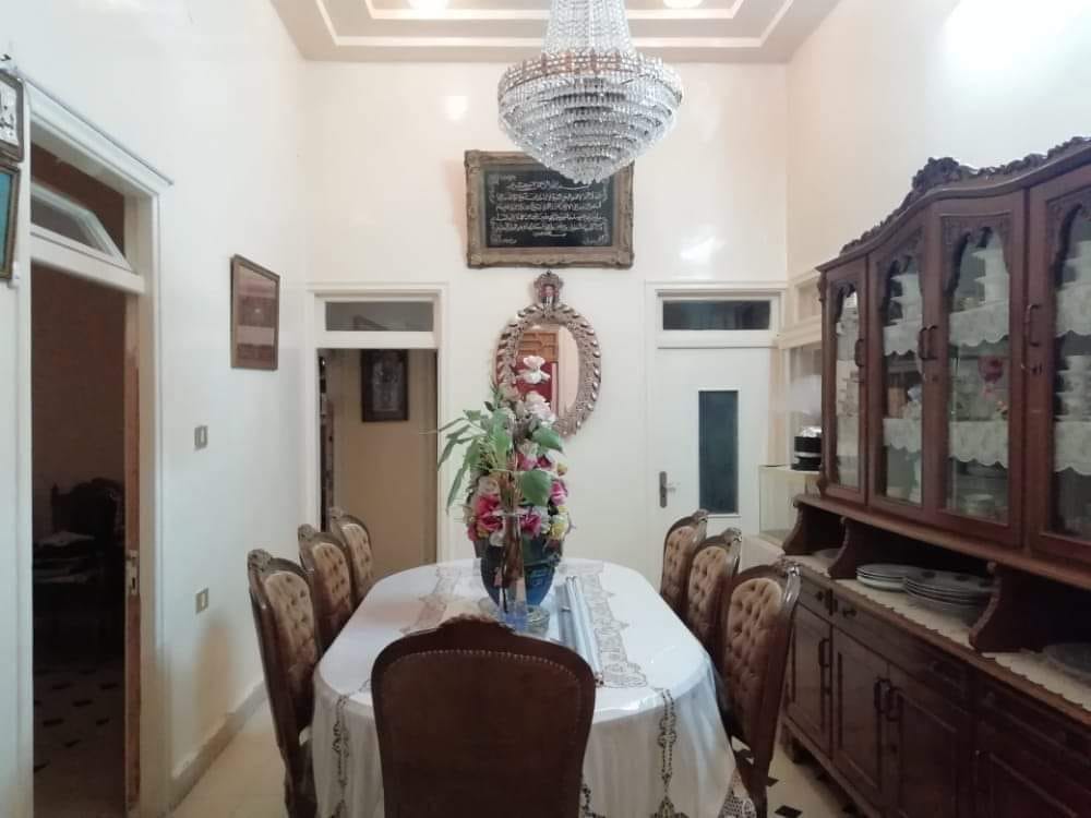 شقة سكنية للـبيع في الجسر الأبيض