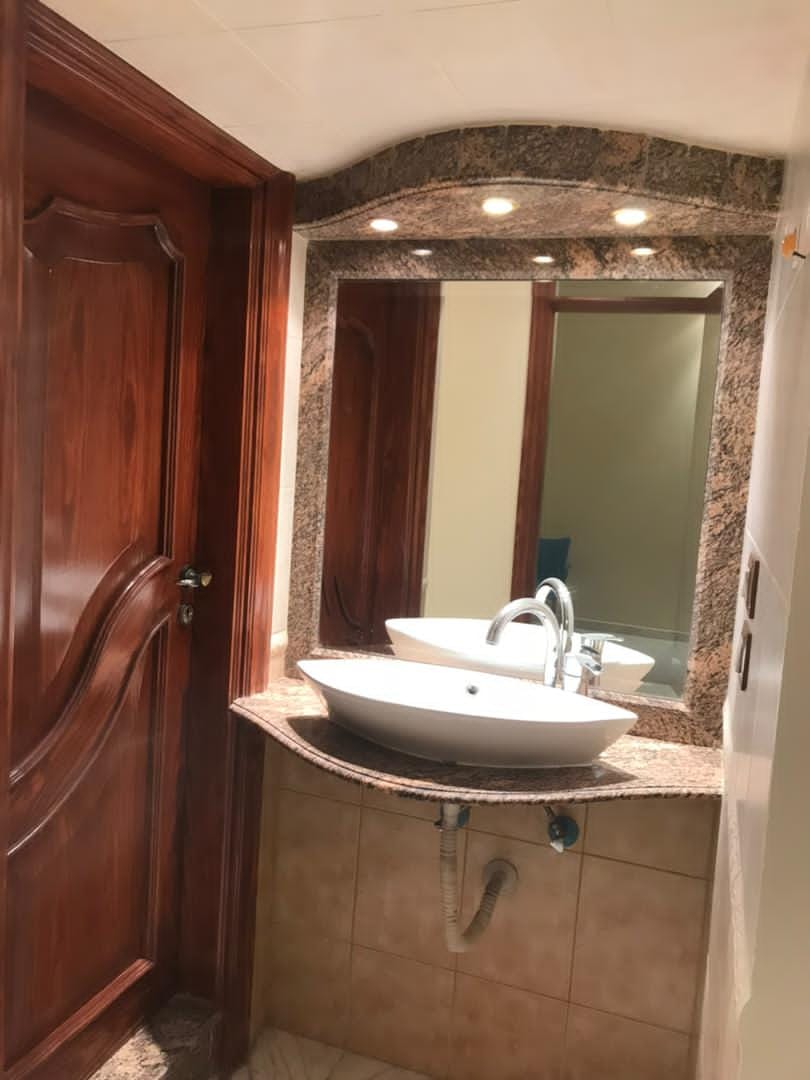شقة سكنية للـبيع في برزة