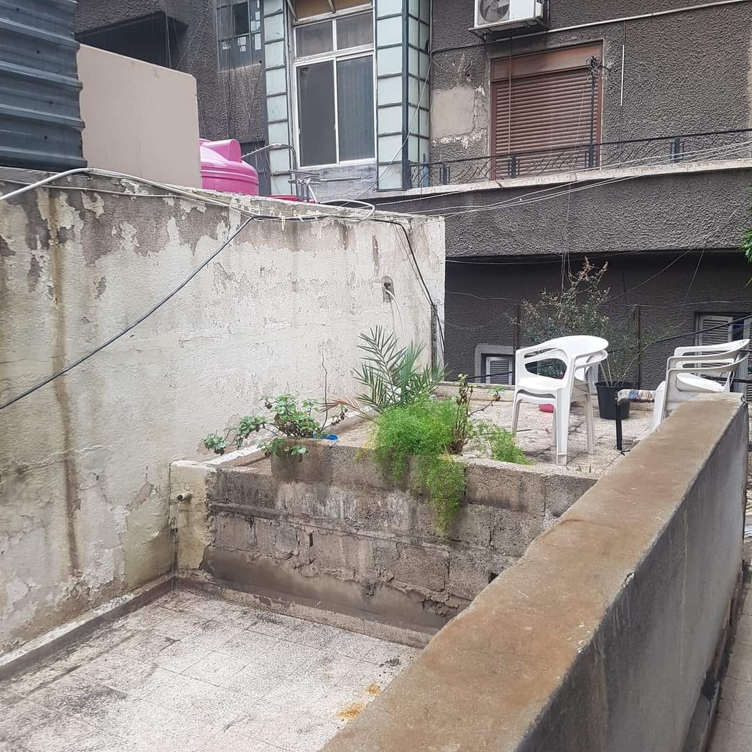 شقة سكنية للـبيع في الجسر الأبيض