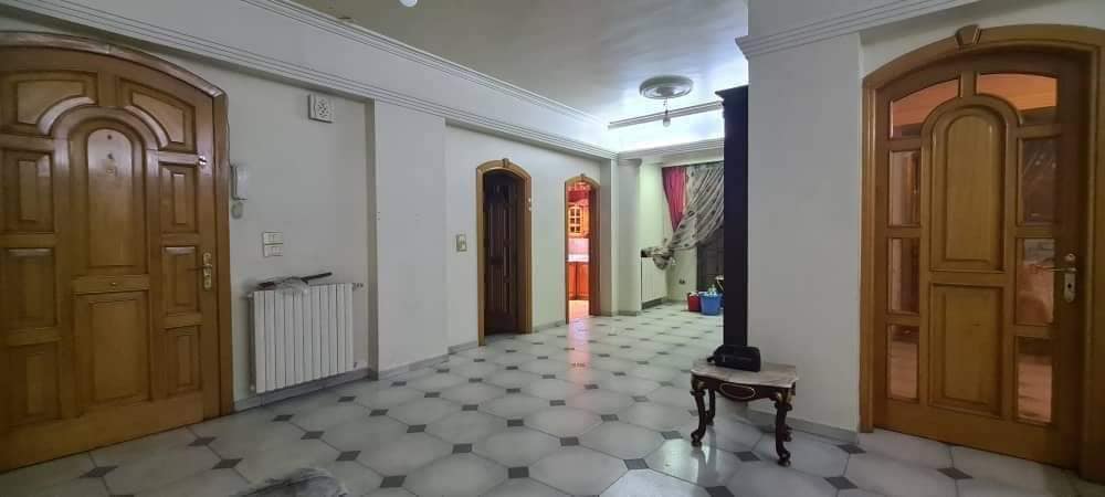 شقة سكنية للـبيع في الميسات