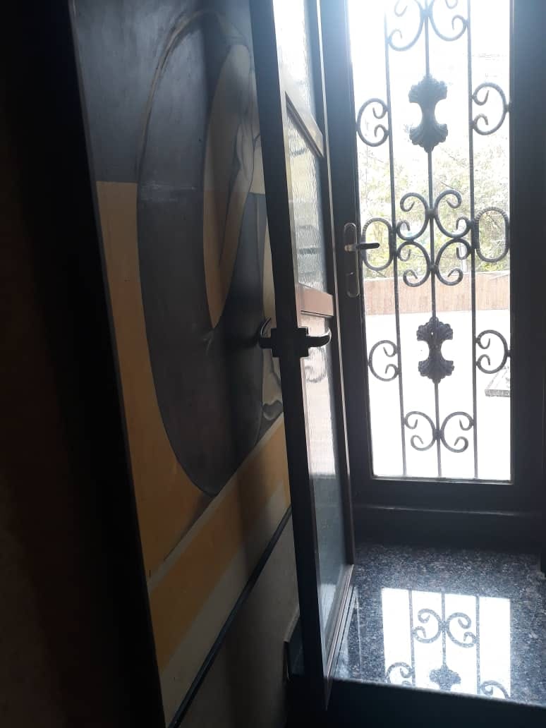 شقة سكنية للـإيجار في المزرعة